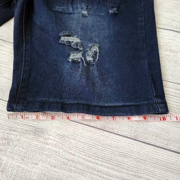 Men's Distressed Denim Shorts - Dark Blue Size 34 and 36 Available - Picture 7 of 11